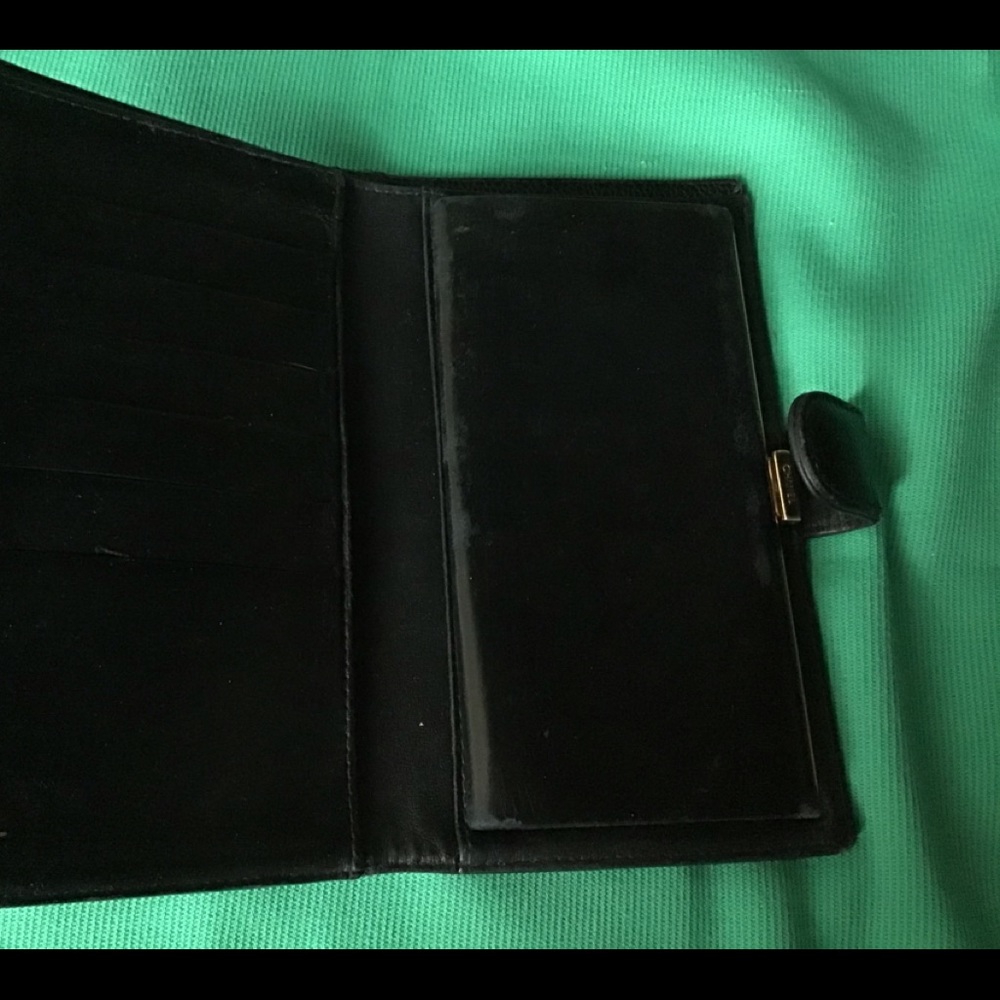 Wallet - Picture 5 of 11